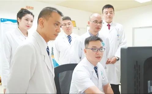 https://mmbiz.qpic.cn/sz_mmbiz_jpg/35Q7JmPav9DngfibxlRbV6rvrbSWJ4InhdMvxO7UTiaOUlyk5ghDNiaoevLZVwzP0YjVic5DLnicyqPu7kltS3eqyPA/640?wx_fmt=jpeg&from=appmsg